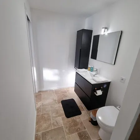 Cozy Quiet Appartement Saint-Gilles (Gard)